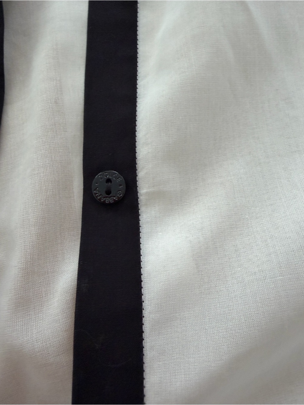 Dolce & Gabbana White Button-Up Shirt with Black Trim - Picture 4 of 7